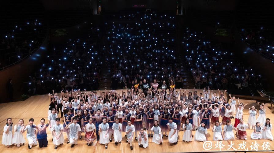 亲子同台合唱，东艺童声合唱团演绎多元文化