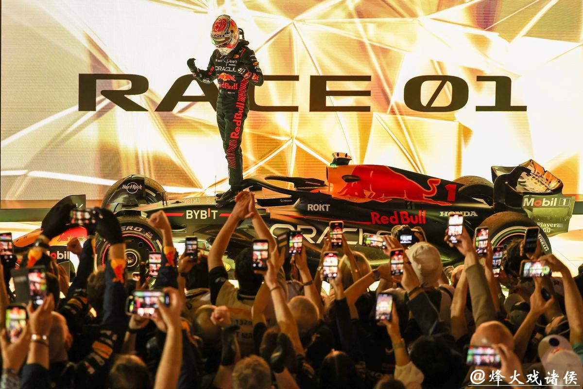 F1美国站：维斯塔潘杆位夺冠 诺里斯亚军勒克莱尔第3